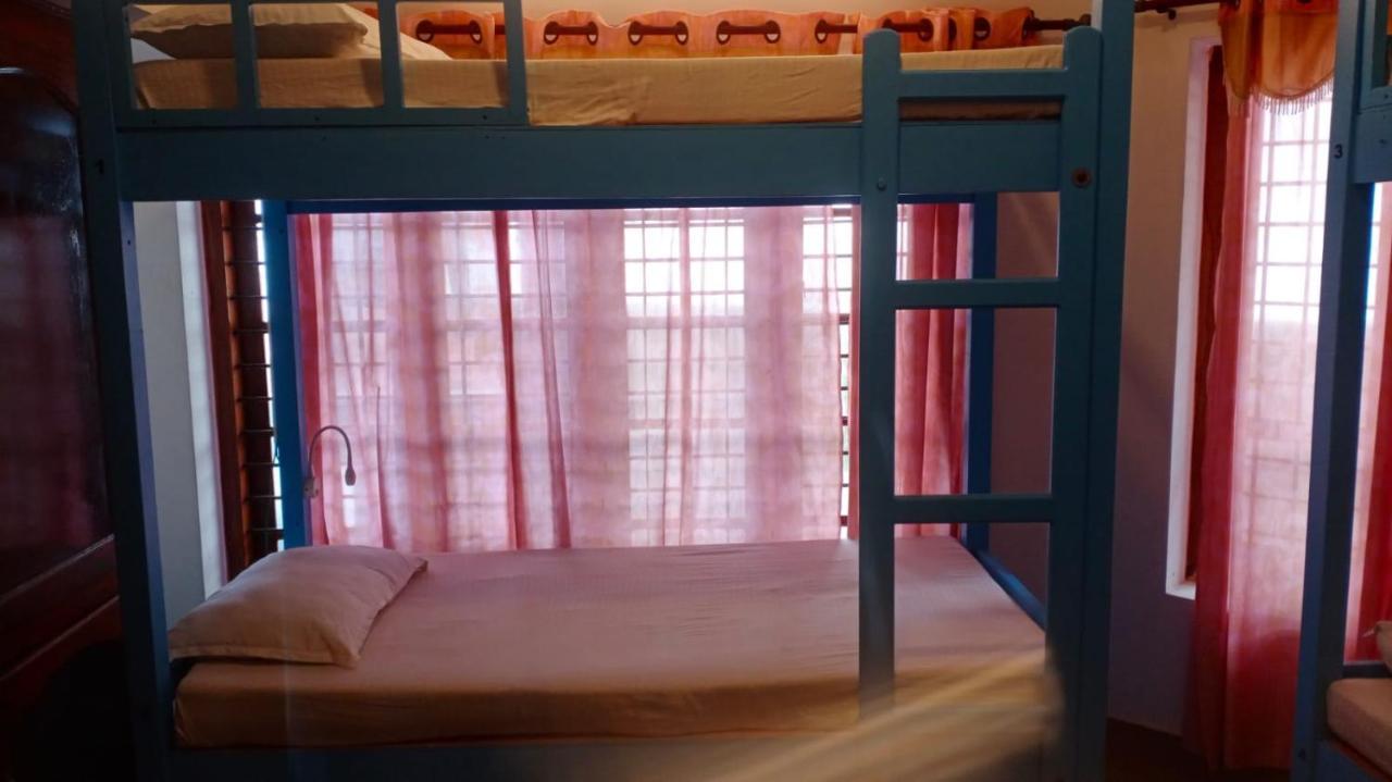 Hotel Surf N Sea Thiruvananthapuram Zewnętrze zdjęcie
